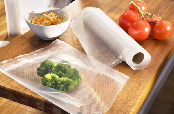 Bags-Rolls-with-veg.JPG