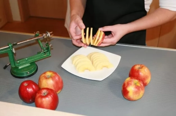 APPLE-PEELER-7.jpg