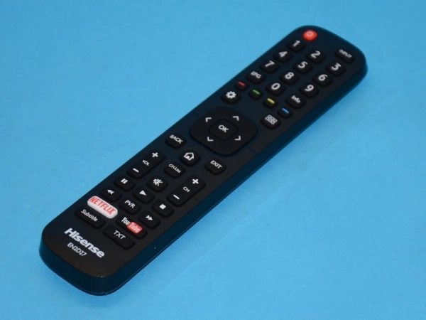 Diaľkový ovládač televízie Hisense HT179005