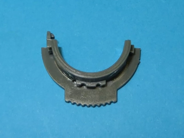 Svorka k hornímu rameni 512649