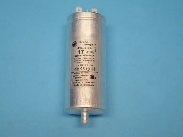 Kondenzátor 17uF 558721