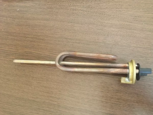 Těleso topné 2000W bojleru Ariston 27512737