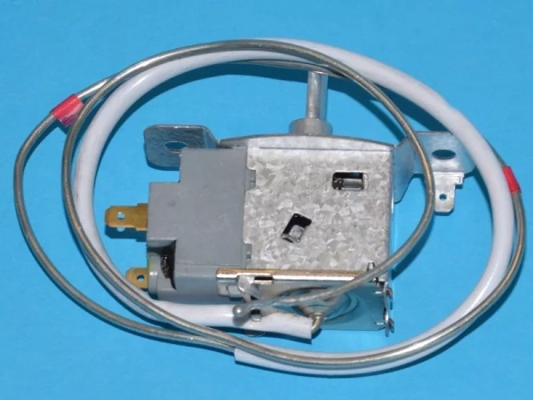 Termostat mrazničky Gorenje / Hisense HK1820261